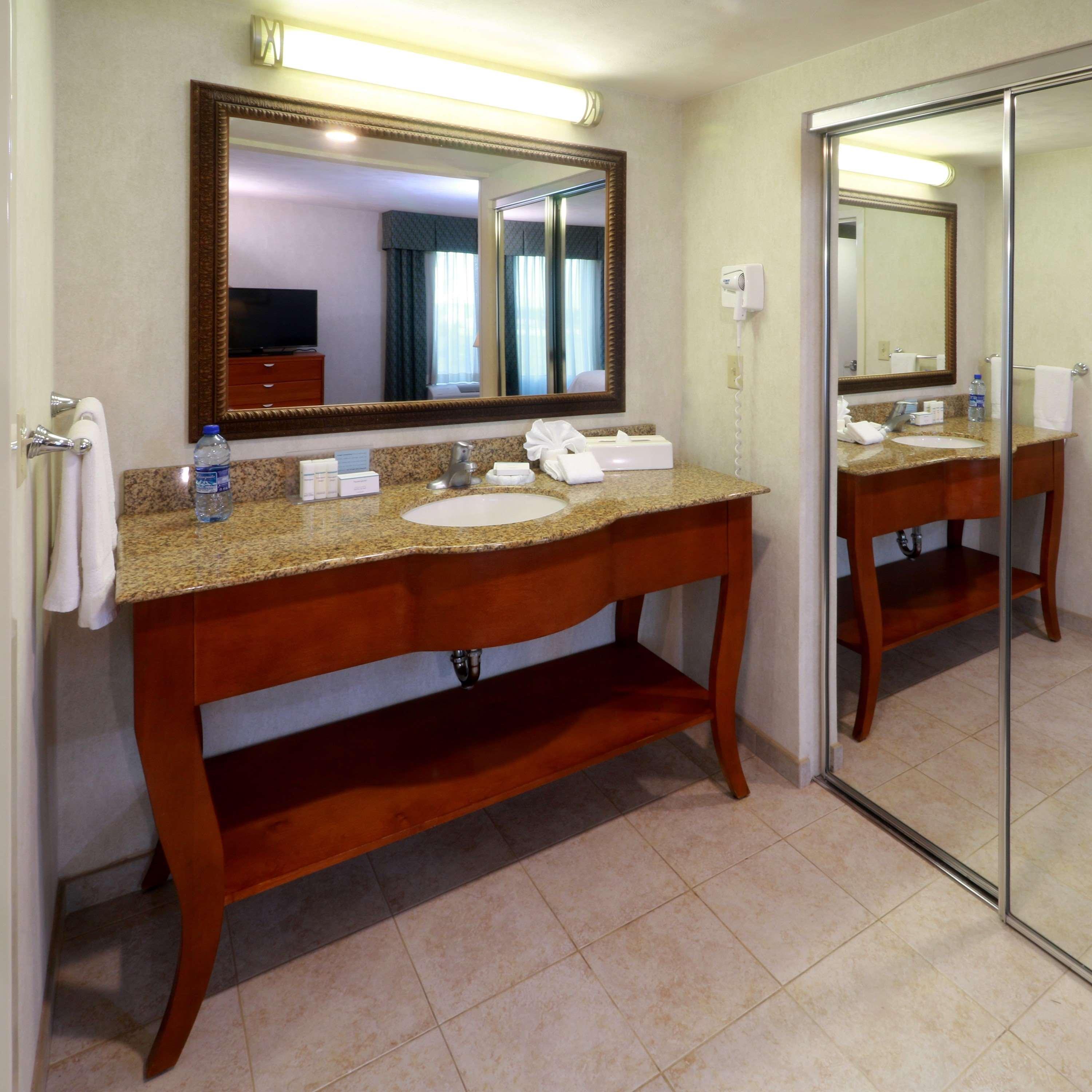 Hampton By Hilton Reynosa Zona Industrial Hotel Eksteriør billede